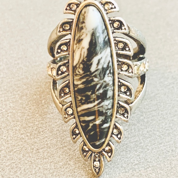 Chloe + Isabel Serengeti Statement Ring, Sz 7 - Picture 3 of 4